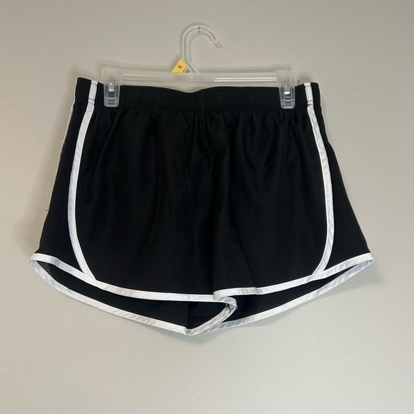 Black Women's Members Mark Shorts with White Trim, Size M - Picture 1 of 4